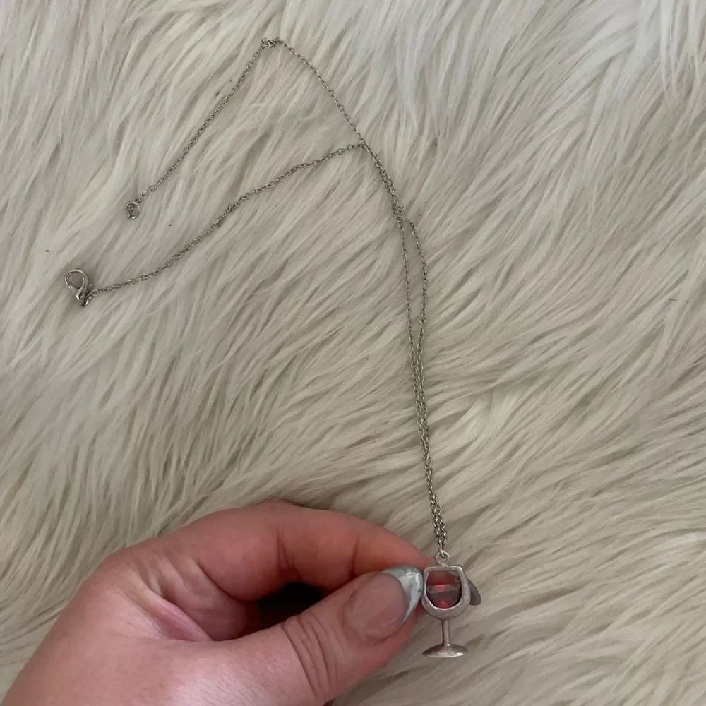 Red wine pendant necklace